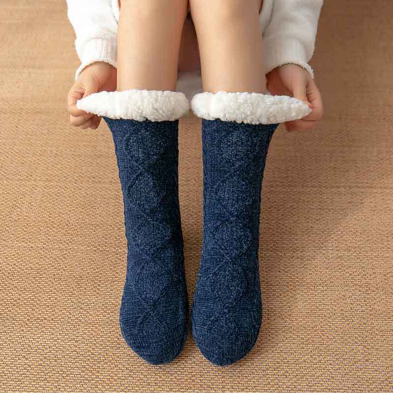 TeddyPaws™ SnowKiss Cozy Socks