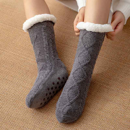 TeddyPaws™ SnowKiss Cozy Socks